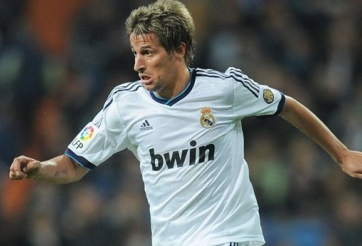 Manchester United chấp nhận yêu sách của Real Madrid